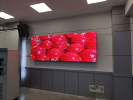 液晶拼接屏-華中科技大學46寸2X3拼接屏