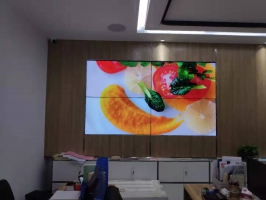 液晶拼接屏-武昌區(qū)退伍軍人服務(wù)中心55寸3.5mm2X2