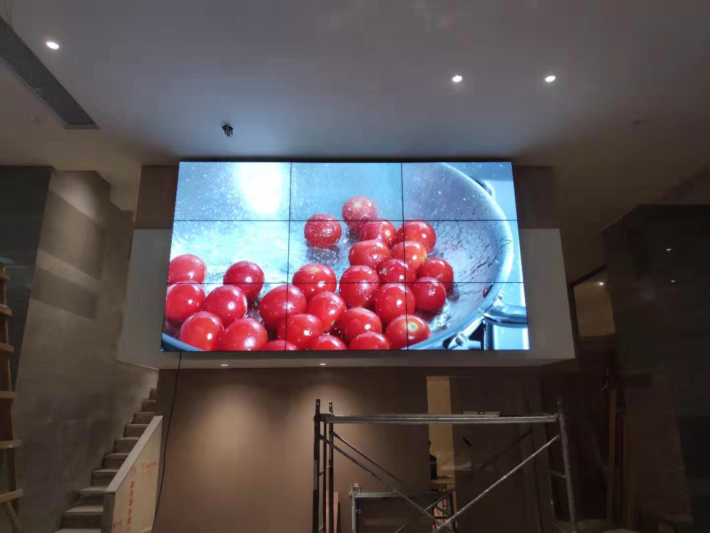 拼接屏,拼接屏效果圖,拼接屏案例,房產(chǎn)中心大屏,售樓部拼接屏