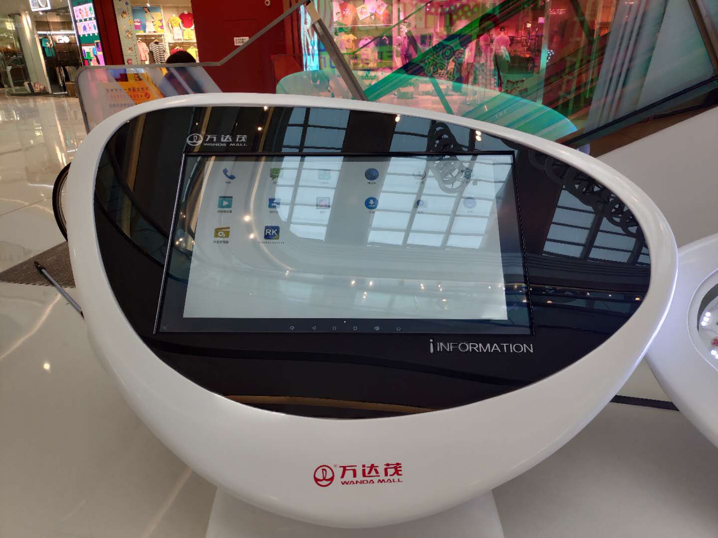 商場廣告機(jī),武漢廣告機(jī)，廣告機(jī)定制