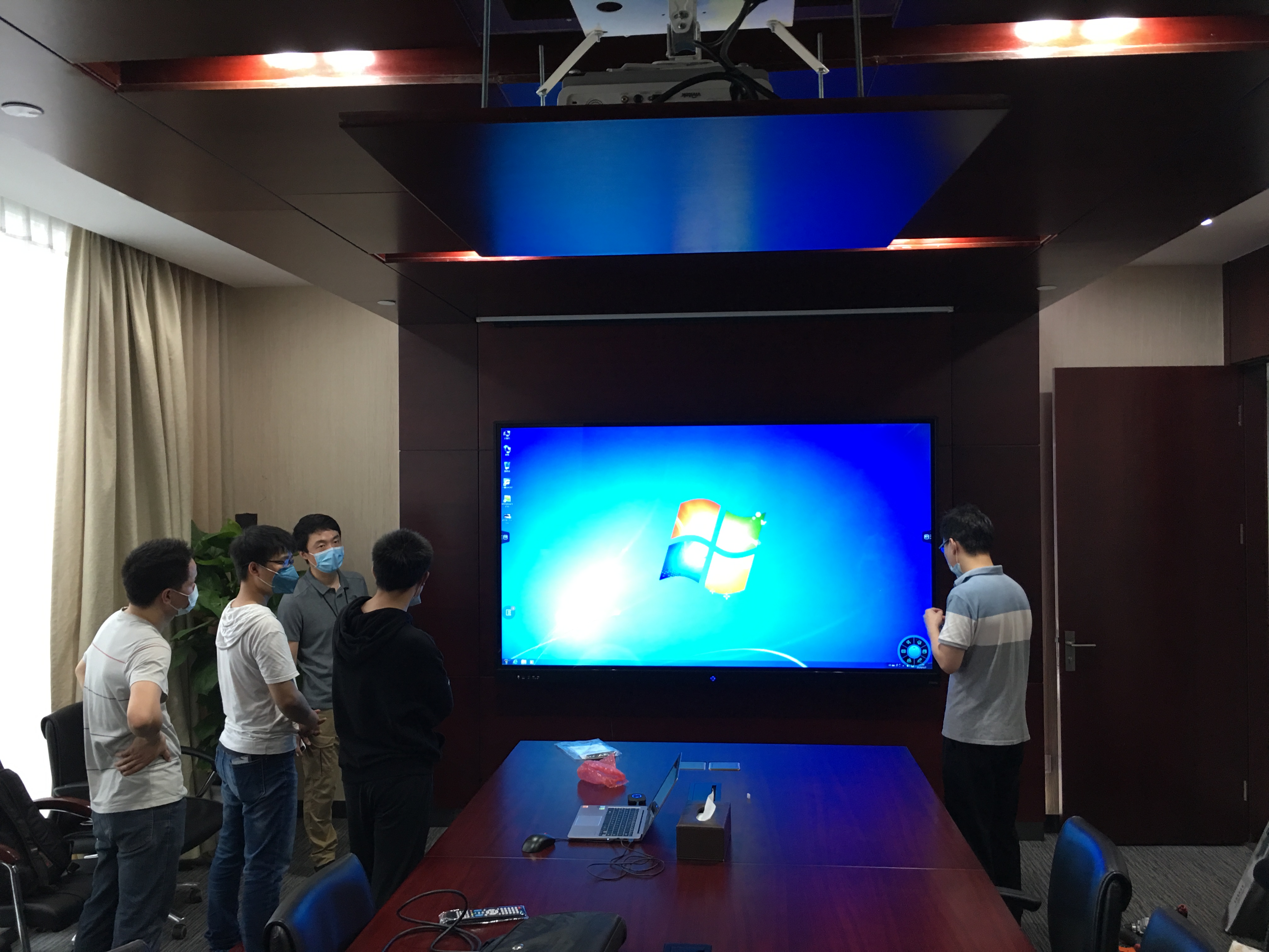 100寸觸控一體機